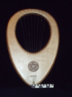 Ege shaped lyra